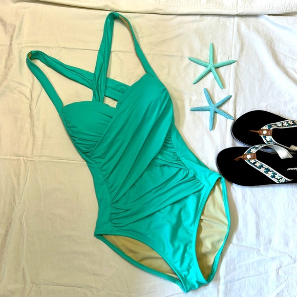 La Blanca Swim La Blanca One Piece Swimsuit Aqua Gathered Size Nwot Poshmark